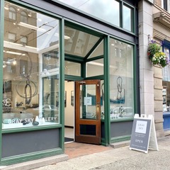Entrance to Gray Sky Gallery